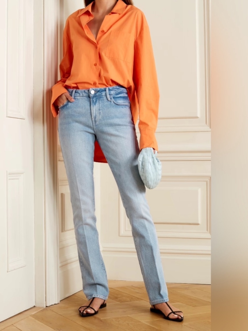 Frame Le Mini Boot in Kerwin Wash Mid Rise Light Wash size 26